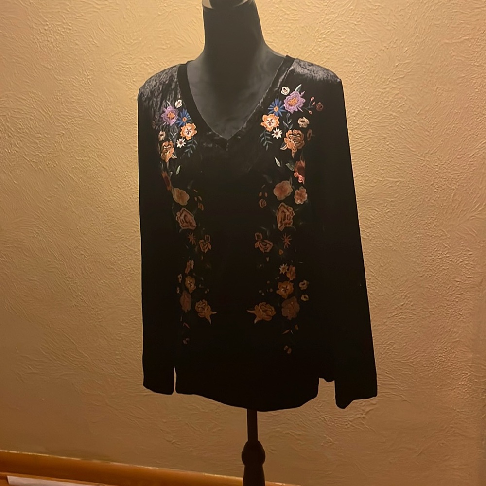 Brand New Oddy Embroidered Crushed Black Velvet Tunic